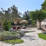 Avra * Lefkada City