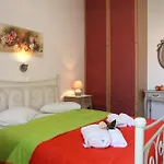 Avra Aparthotel *
