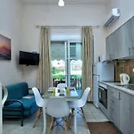Avra * Lefkada City