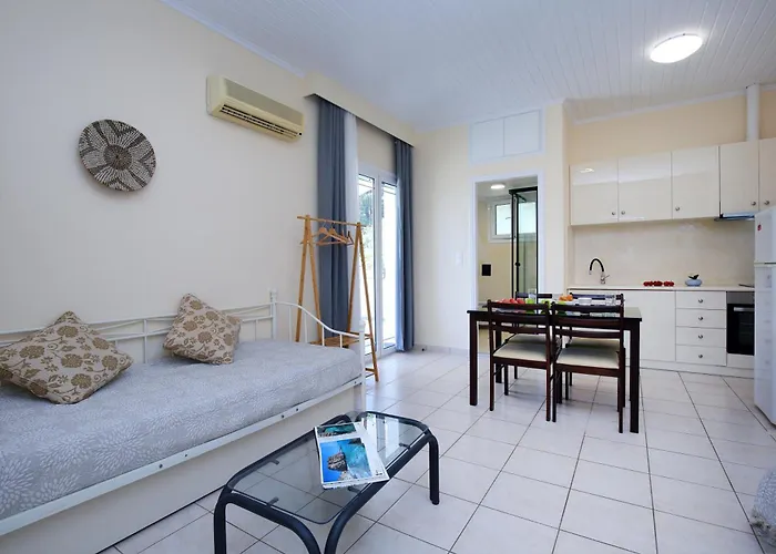 Apartmanhotel Avra *