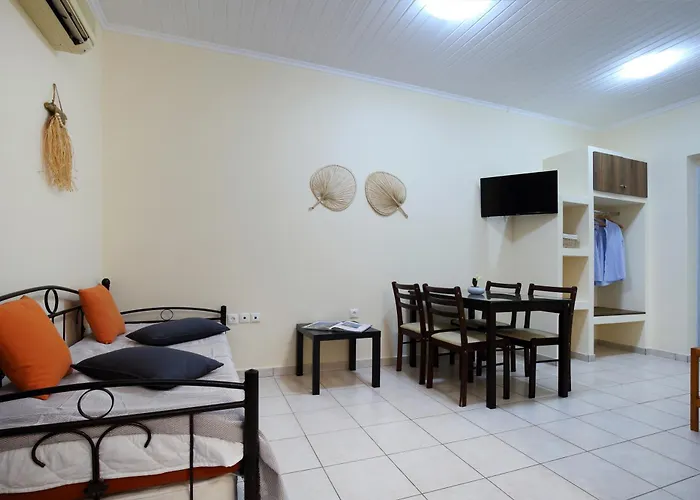 Avra Apartmanhotel *