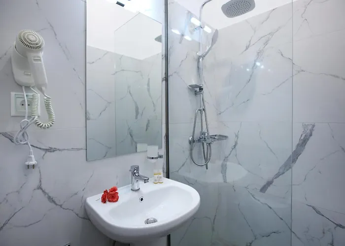 Apartmanhotel Avra *