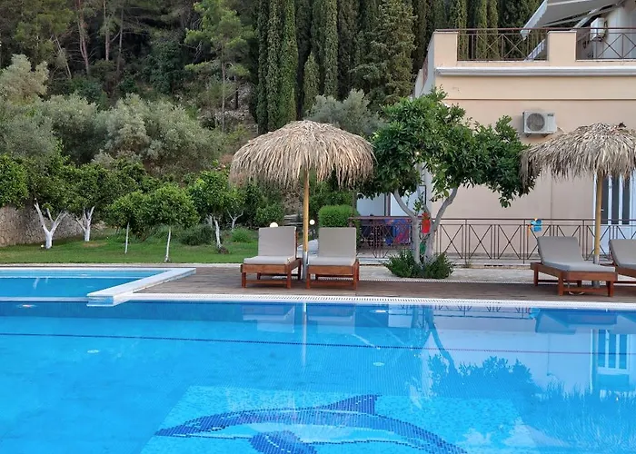 Avra Apartmanhotel *