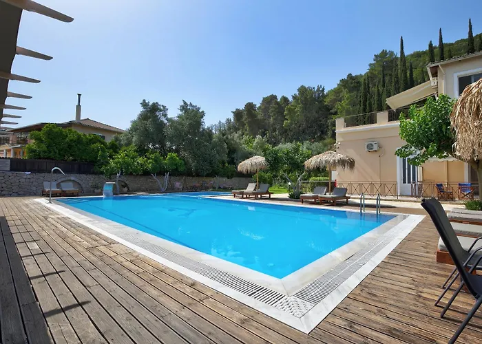 Apartmanhotel Avra *