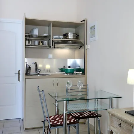 公寓式酒店 Avra Lefkáda